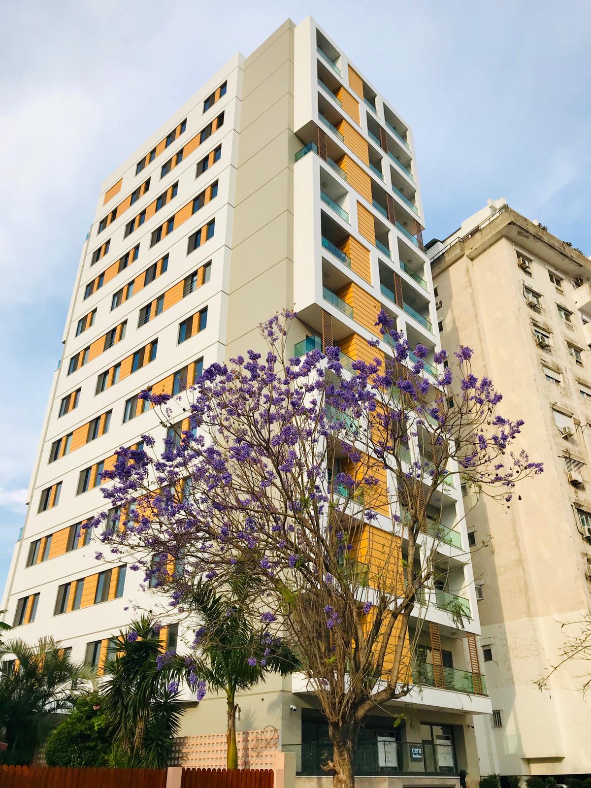 Apartamento T3 localizado na Polana cimento